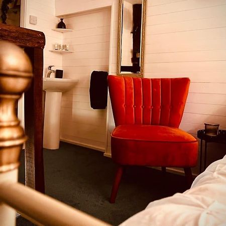 Outhouse Bothy Daire Kirkby Lonsdale Dış mekan fotoğraf
